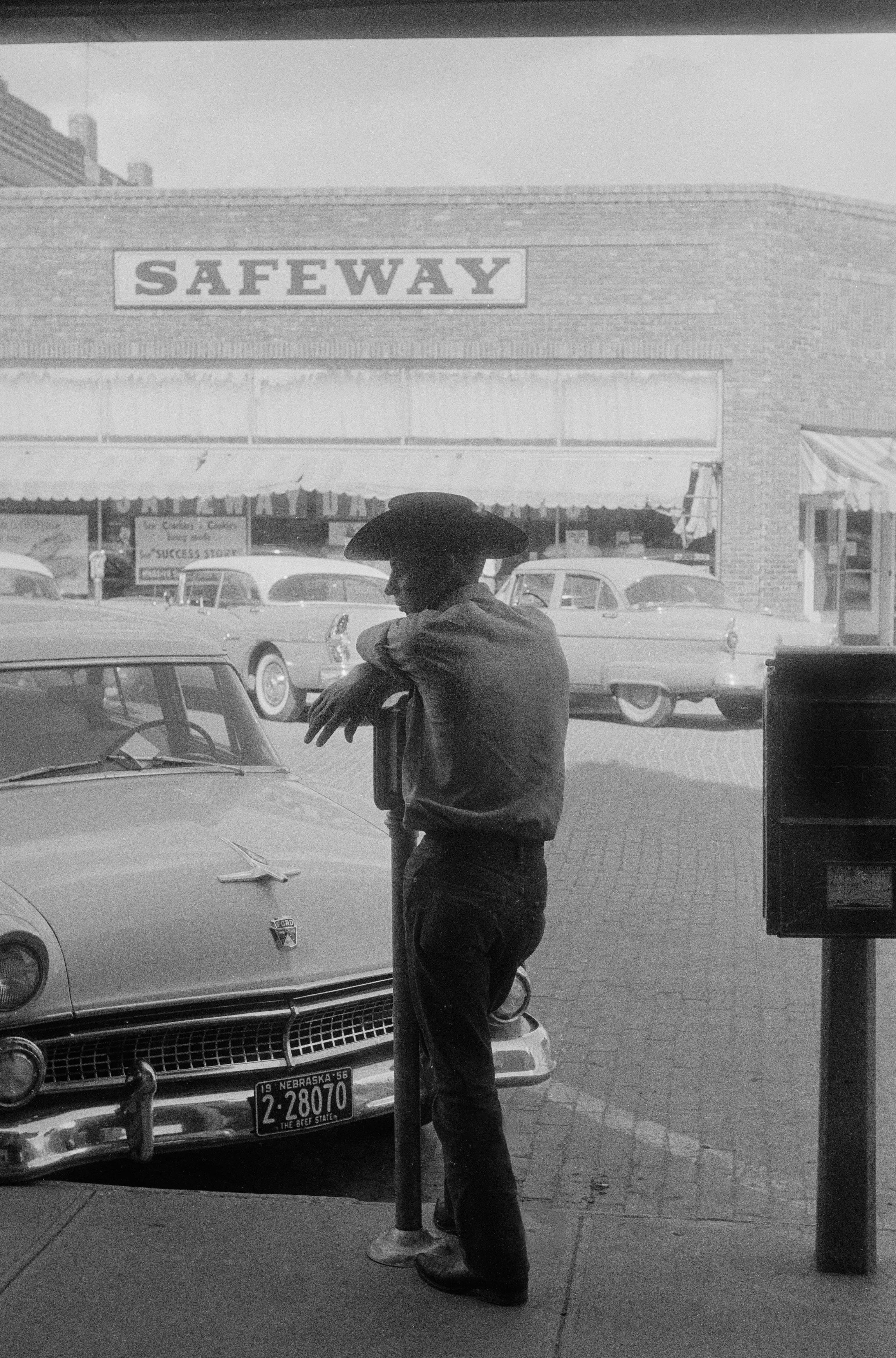 Andre Kertesz, Howard Beach